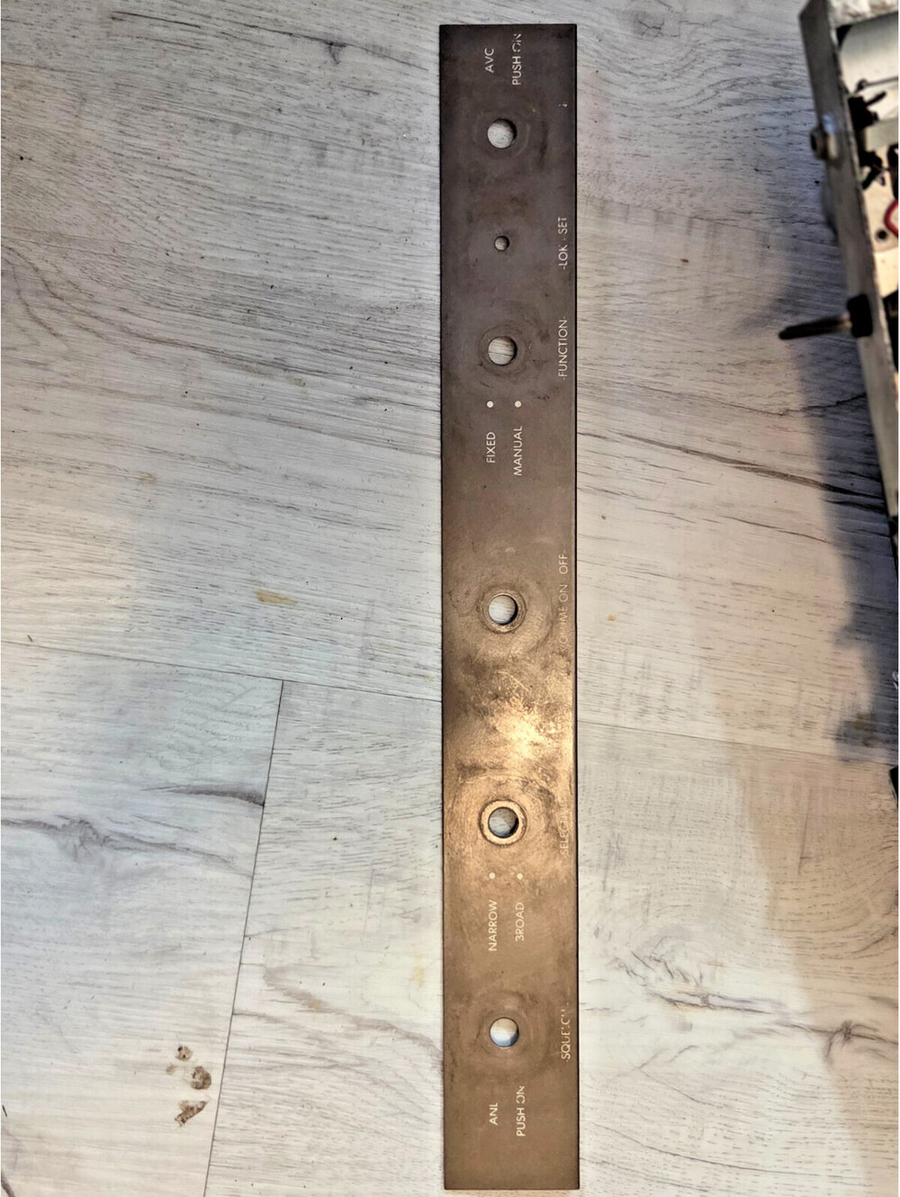 ORIGINAL LOWER FRONT PANEL (METAL) BROWNING R-27 CB RADIO